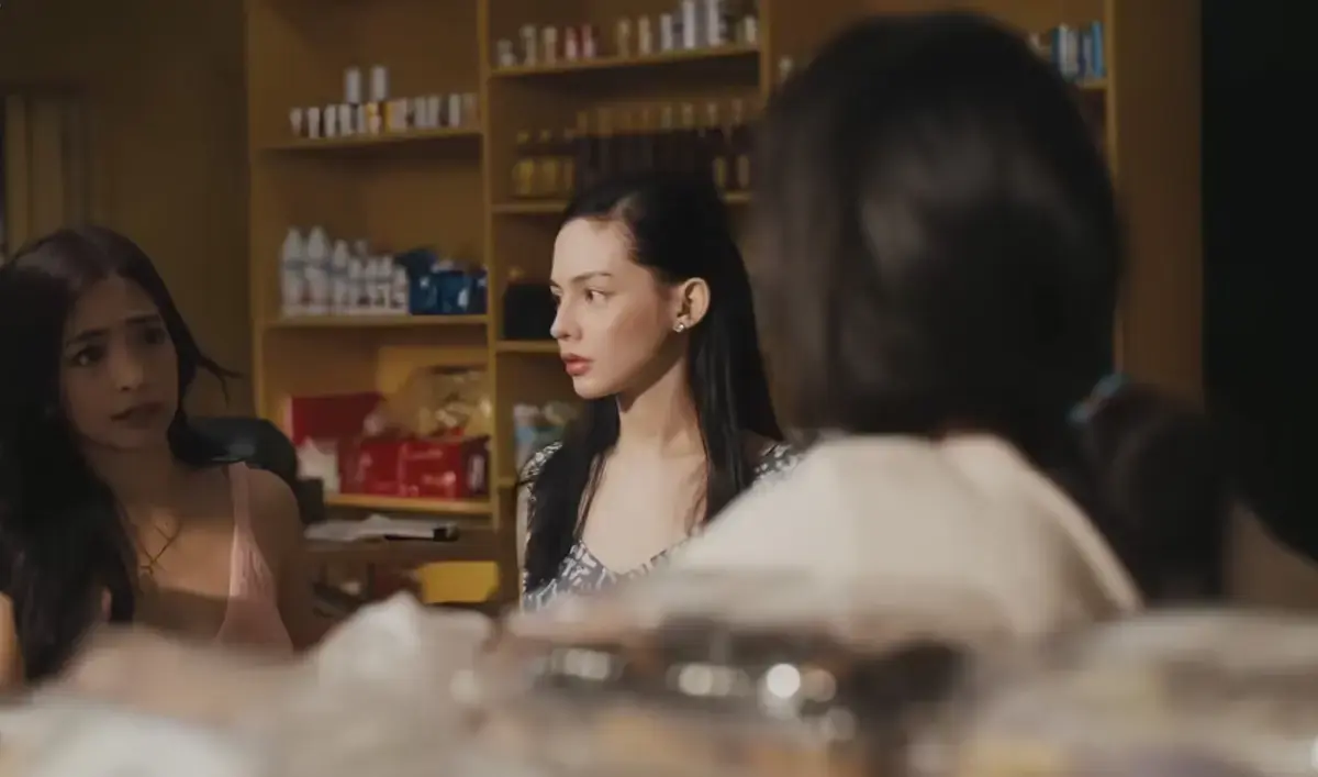 《奶油馅饼》完整版高清资源下载-安杰尔卡斯特罗主演无删减蓝光中字-菲律宾高分电影在线观看